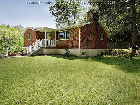 3rd image of 541 Grandview Dr