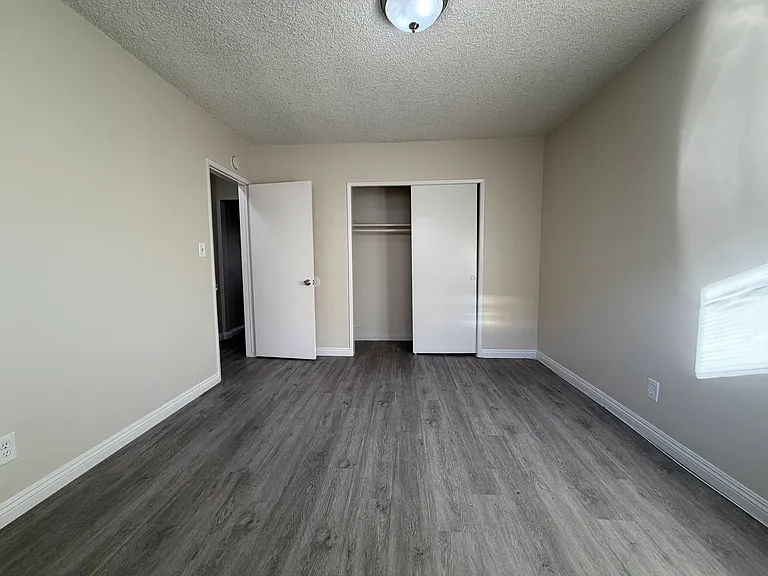 1104 S Marengo Ave #B — Photo 12
