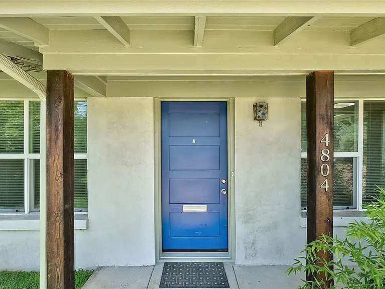 4804 Menchaca Rd — Photo 1