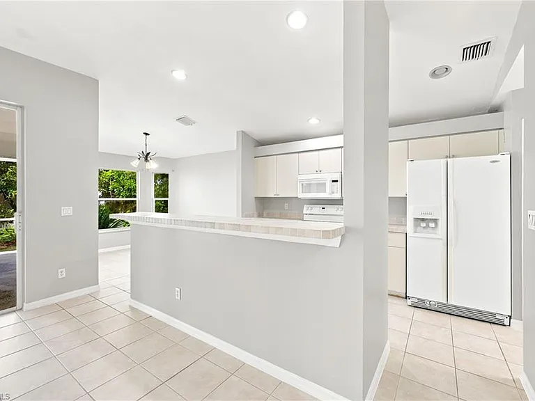 25925 Pebblecreek Dr — Photo 14