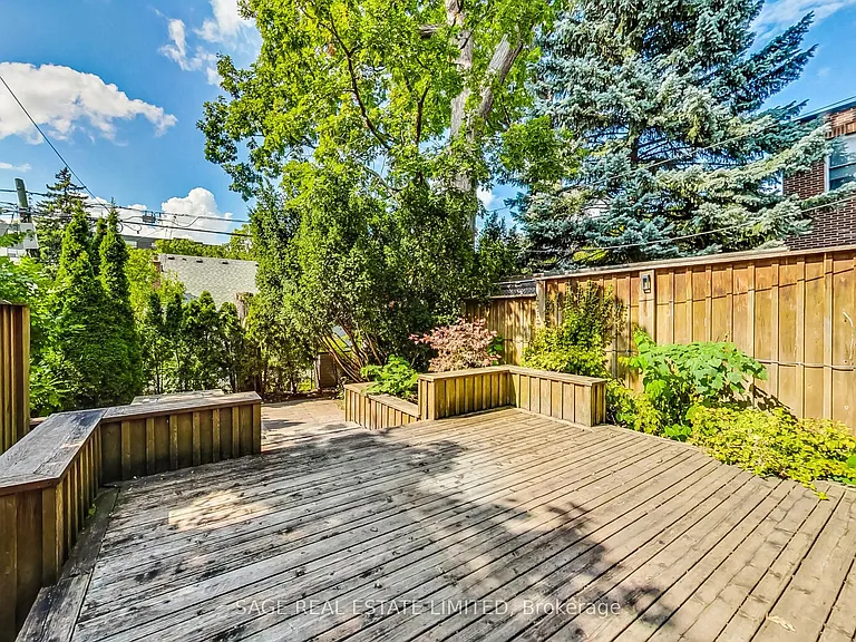 46 Alberta Ave — Photo 45