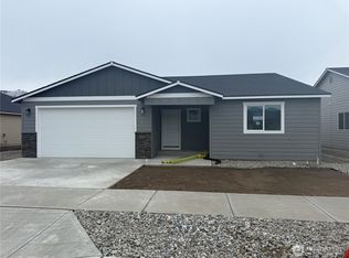 104 Salmon Dr, Wenatchee, WA 98801