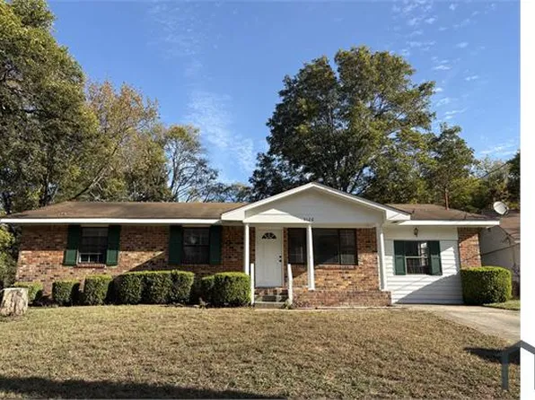 3126 Adonna Dr NW, Huntsville, AL 35810