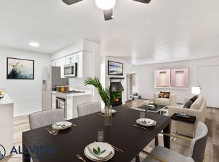 221 10th St APT 3, Huntington Beach, CA 92648