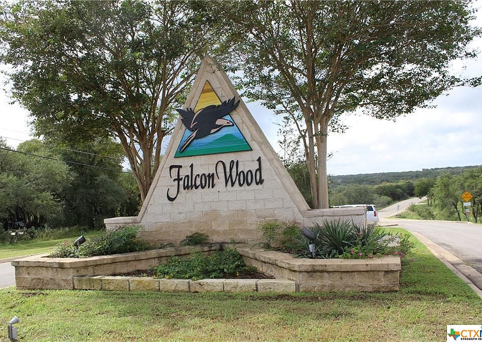 1st image of 140 Falconwood Dr