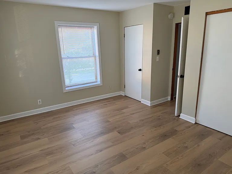 45 S Lincoln Ave #E — Photo 6