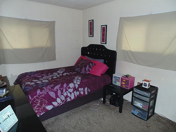 5th image of 2741 Benton St