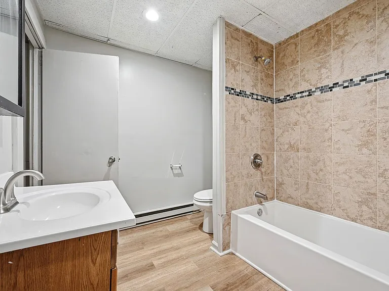 113 N 13th Street — Photo 9