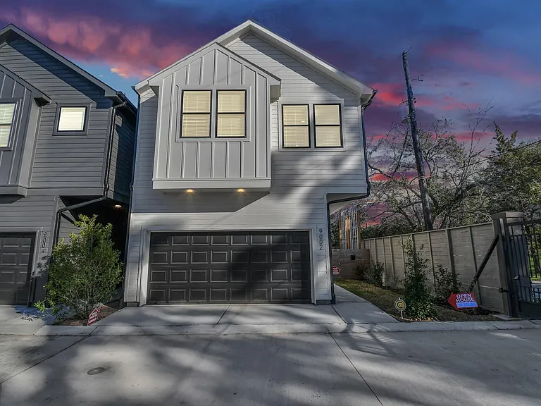 9029 Laverne Oak Ln — Photo 37