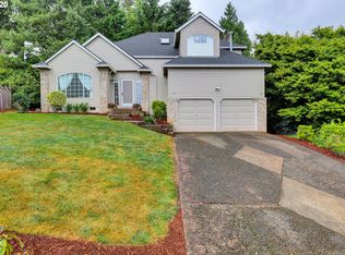 11415 SW Woodlee Heights Ct, Portland, OR 97219