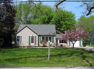 876 Airport Rd, Norton Shores, MI