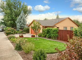 105 Alder St, Phoenix, OR 97535
