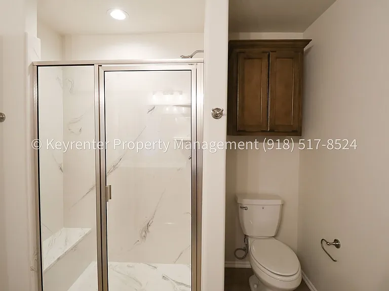 4500 W Winston St — Photo 27