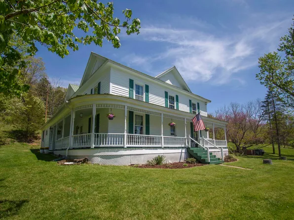4242 Paradise Rd, Hiwassee, VA 24347