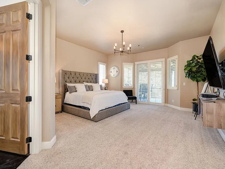 7029 Pembroke Way — Photo 61