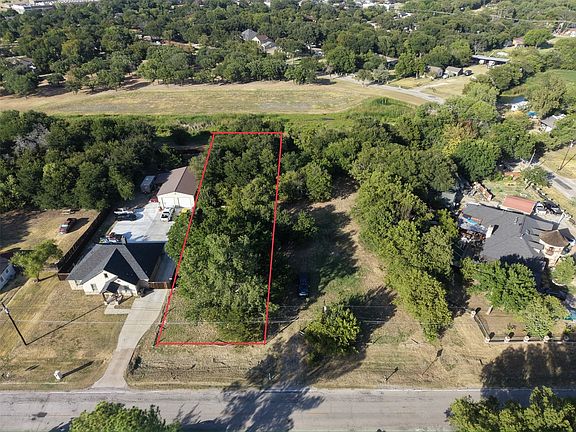 4th image of 1704 S Sam Houston Rd