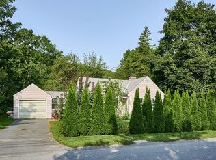 72 Mechanic St, Shelburne, MA 01370