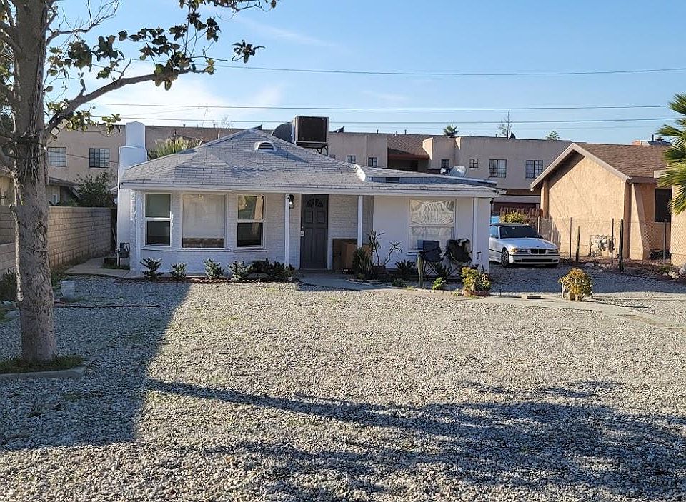 1st image of 8828 Cypress Ave