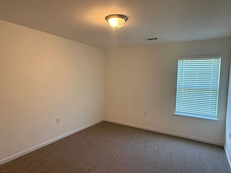 1933 Stoney Point Cir — Photo 15