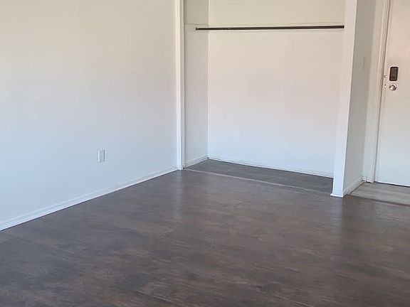 5th image of 3265 E 143rd St #204