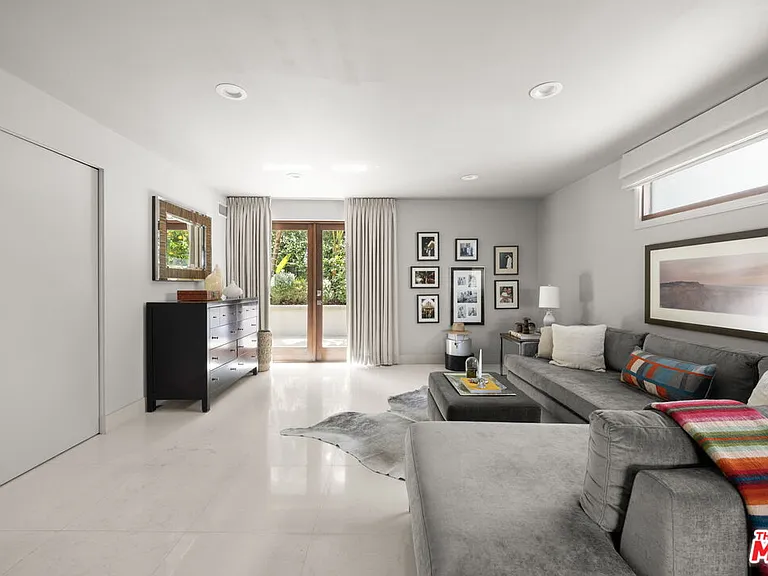 2035 De Mille Dr — Photo 18