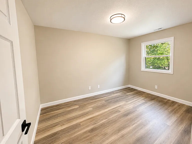 11917 Midhurst Dr — Photo 26
