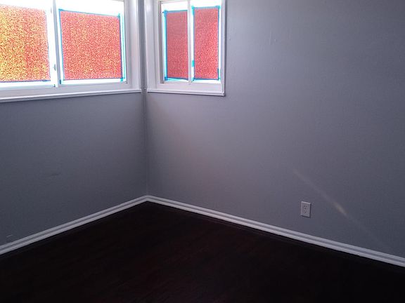 4th image of 4727 W 82nd Pl #1