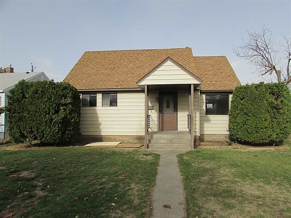 3rd image of 1323 E Lacrosse Ave