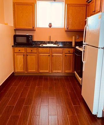 2nd image of 53 Churchill Ave