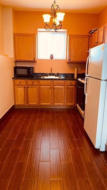 1st image of 54 Churchill Ave