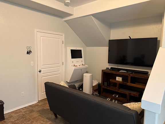 5th image of 5302 Arctic Blvd #1