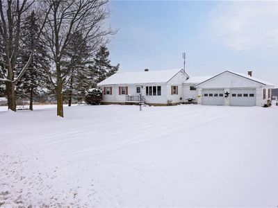 10373 Bethany Center Rd, East Bethany, NY, 14054