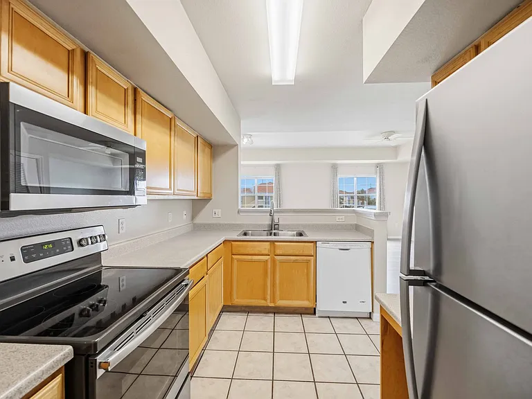 1025 Villagio Cir #208 — Photo 13