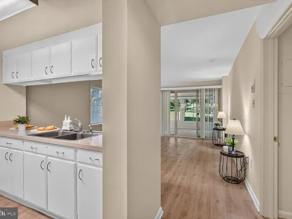 3321 S Leisure World Blvd Unit 98-1A, Silver Spring, MD 20906