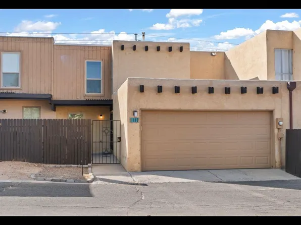 118 Calle Olas Altos NE, Albuquerque, NM 87109