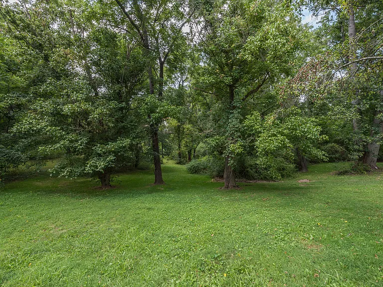 35 Wolfe Park Cir — Photo 23