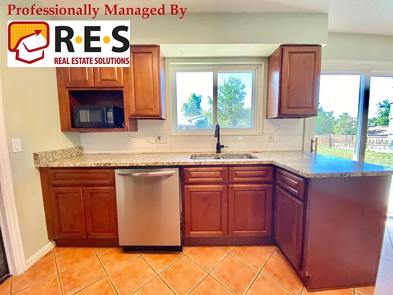 16255 E Villanova Pl — Photo 2