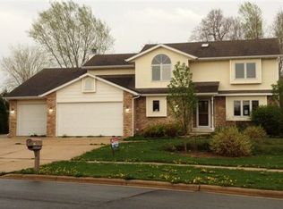 1655 Saint Albert The Great Dr, Sun Prairie, WI 53590