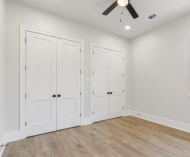 2 bed, 900 sqft, $1,800 — Photo 3