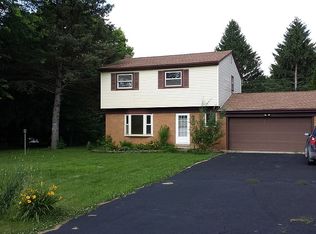 11079 Hamburg Rd, Whitmore Lake, MI 48189