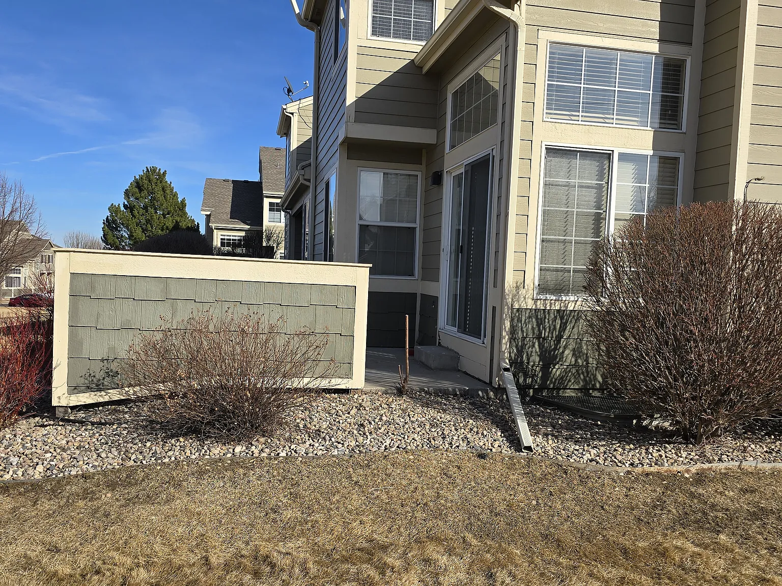 6809 Antigua Dr — Photo 2