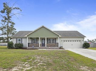 237 Rowland Dr, Richlands, NC 28574