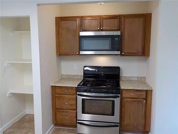 5th image of 714 Morris Dr