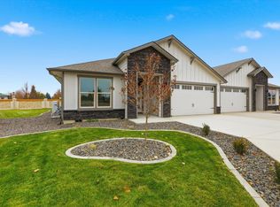 1109 N Country Club Dr APT 21, Deer Park, WA 99006