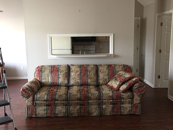 3rd image of 308 Country Squire Ln