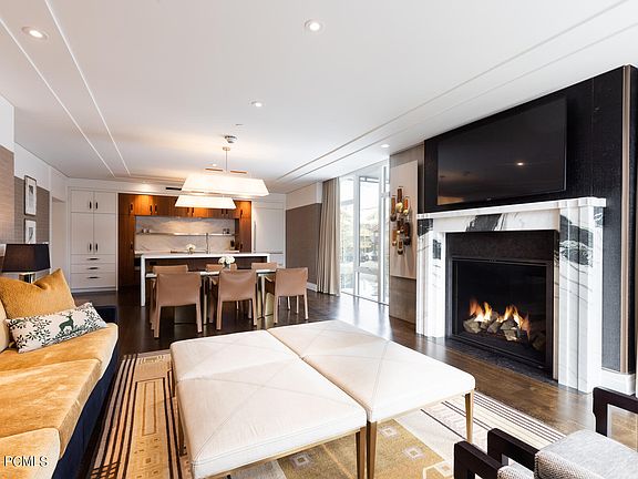 5th image of 7520 Royal St #214