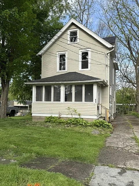 433 Logan Ave NE