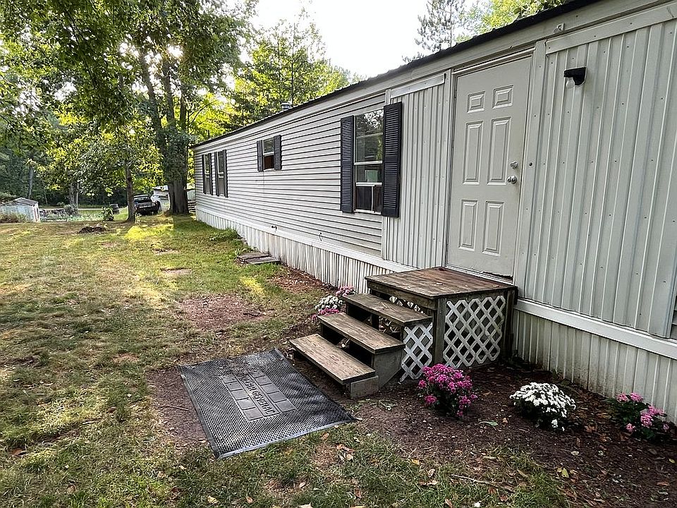 1st image of 7392 Maple Ave