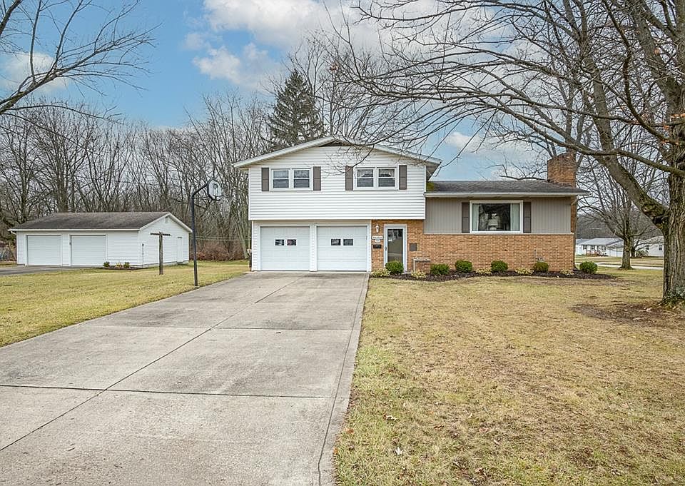 1st image of 371 Sabo Dr
