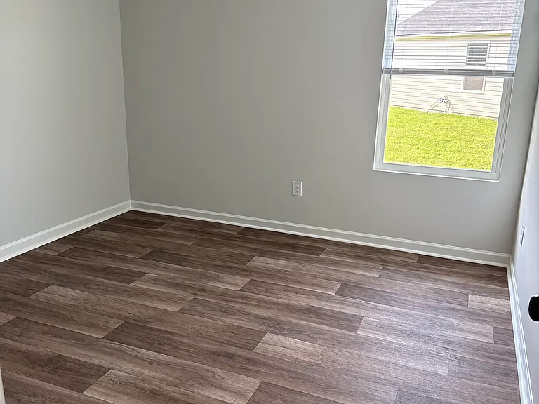 6409 Swainson St SW — Photo 5